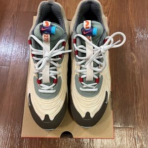Nike Air Max 270 React ENG Cactus Trails Size 10.5